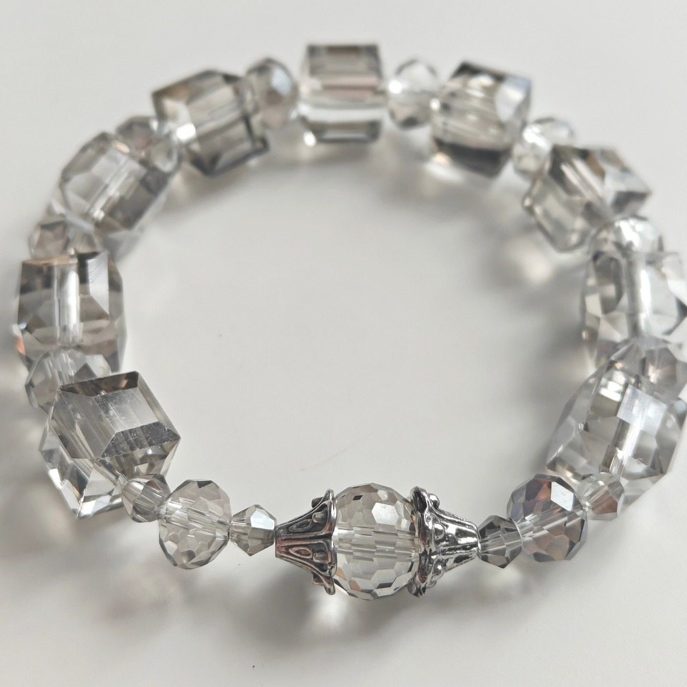 Clear Faceted Square Glass Bead Stretch Bracelet Silver Filigree Accents 6in